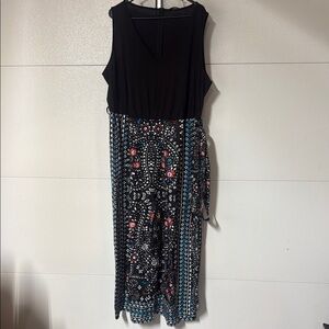 BloomChic Black and Blue Sleeveless Jumpsuit